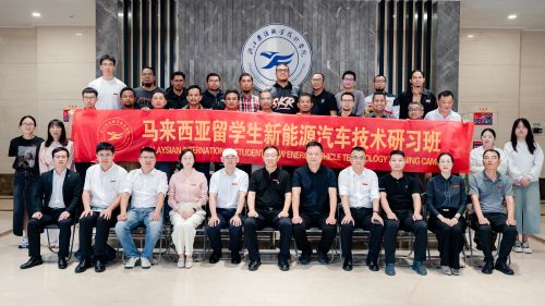 b299c242-0cd9-47c8-bcea-7f461f911dc1.jpg